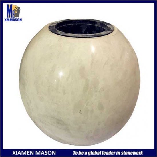 vase de cimetière en forme de boule