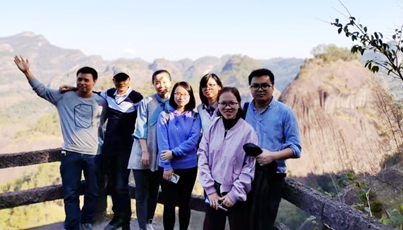 Un voyage intéressant dans les montagnes Wuyi